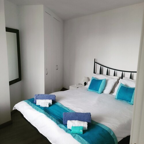 Short breaks also available - exclusive spacious apartment directly on beach - Magaluf
