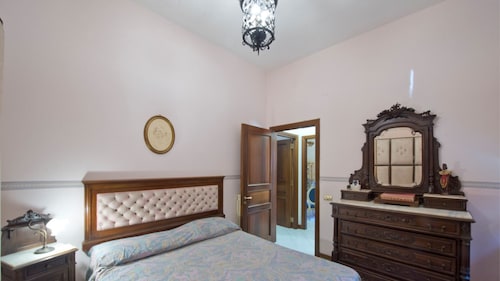 Casa lyra, equipped with large terrace, ravello centre villa, no steps - Ravello