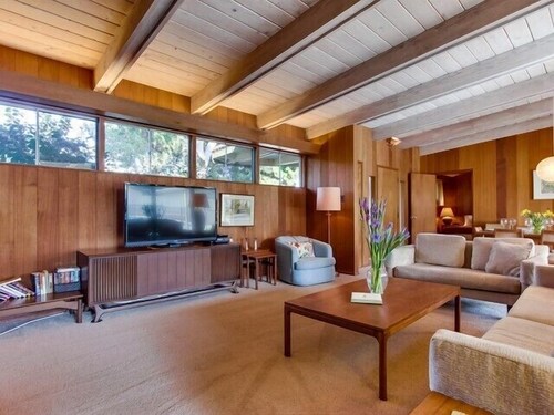 Point loma woods with pool in beautiful mid century home. - La Playa - San Diego