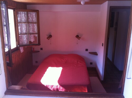 Appartement 4 couchages dans chalet savoyard - Lac de la Case