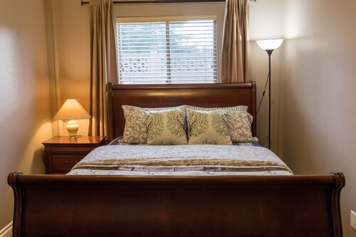 Morden one bedroom suite burnaby - New Westminster