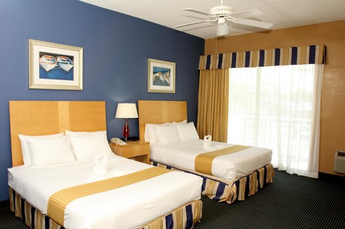 Clearwater bay marina suite - Clearwater Beach, FL