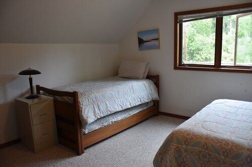 Walloon lake cottage located on the west arm! - Petoskey