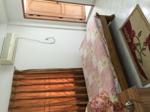2000 sq. pieds (3 chambres à coucher) appartement entièrement meublé à louer à banani, dhaka - Dacca