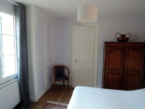 Family house 6 pers. (+ child-3 years old), place morny 50 m, garden, terrace, - Deauville
