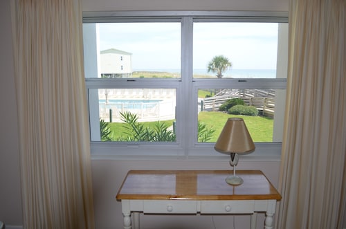 Best view and location in regency towers-you can almost touch the sea oats - Pensacola, FL