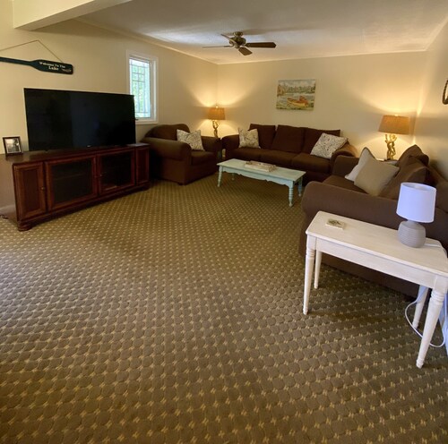 Northaire resort main home on beautiful clam lake connecting torch lake - Michigan