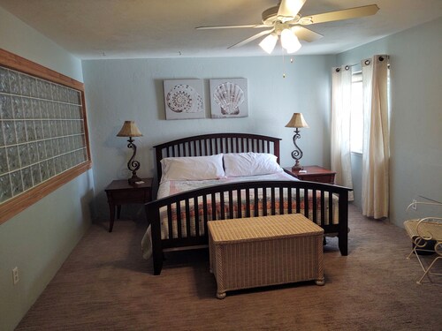 Inquire for a full week or more and get 1st night for $1.00 call 904-687-4220 - St. Augustine
