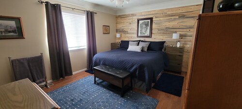 Cozy colorado home available now! - Colorado Springs