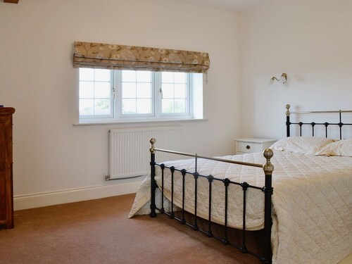 Perfectly located for exploring cheltenham - Gloucestershire
