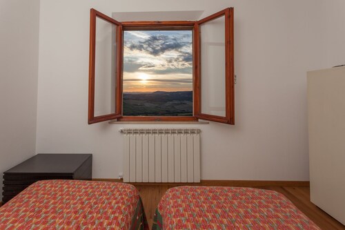 A view from the top is an apartment in the most enchanting part of montepulciano - Montepulciano