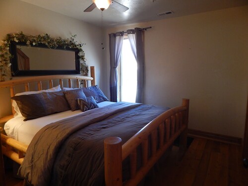 Low weekly rates, near pc, for kitchenette stay-cations for two - Utah