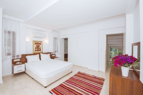 Olympia villa b2, 5 bedroom villa with private pool, 5 km to oludeniz beach - Göcek