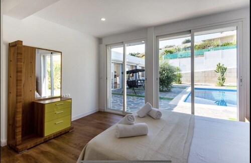 Batería residencial luxury with pool views + golf course + sport club, 14pax - Málaga