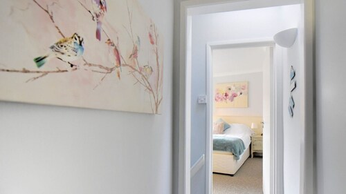 The retreat - one bedroom apartment, sleeps 4 - Lyme Regis