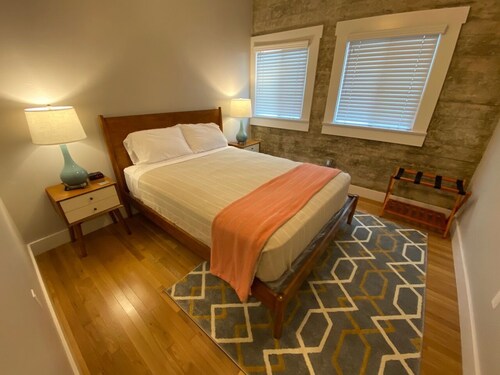 Best 2 bedroom in downtown long beach - Long Beach, CA