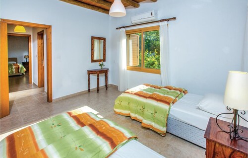 3 bedroom accommodation in miliou-paphos - Фити