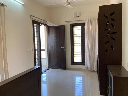 Wakeup to sea view in a 3 bedroom luxurious modern villa in mangalore - Mangaluru