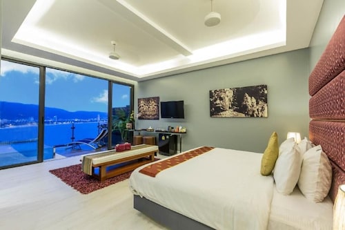 (sha+)sky suites indochine phuket (002) - Patong Beach