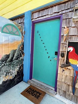 Cabin and Chalet Rentals at the Best Price cozycozy