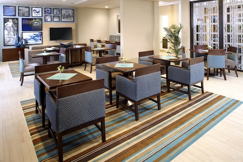 Hawthorn Suites By Wyndham Wheeling At The Highlands - West Virginia