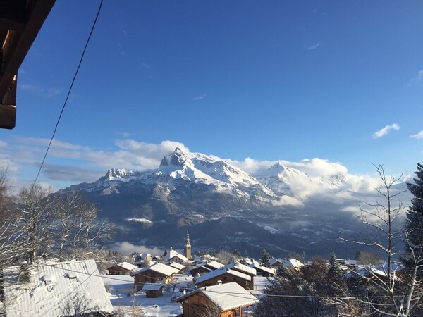 Chalet Familial  à Combloux , Vue D'exception Sur Le Mont Blanc  (14 P) - Megève