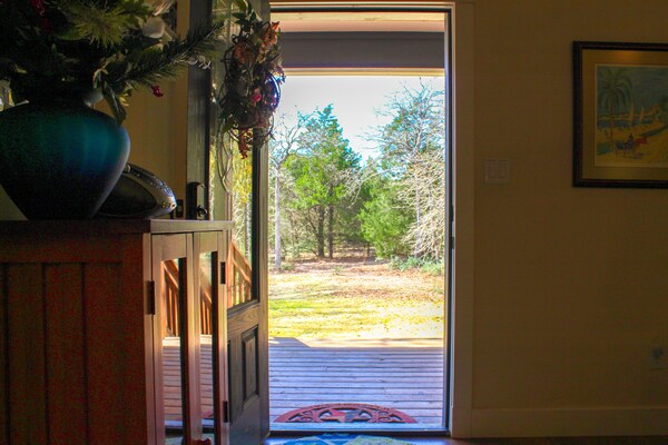 Beautiful Cottage On 42 Wooded Acres In The Shire At Lost Pines - Texas