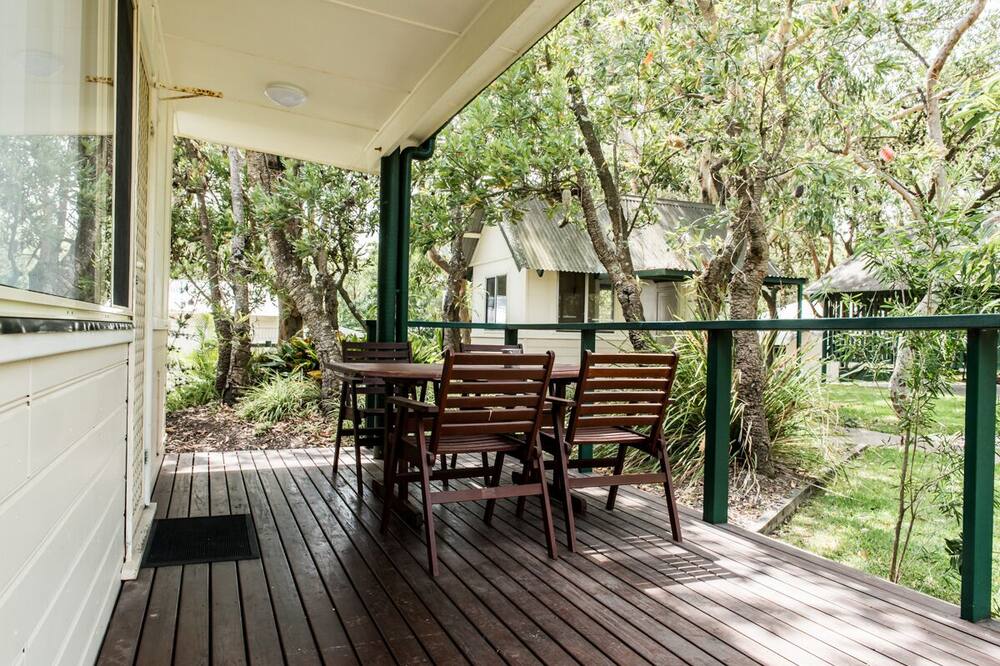 The Retreat Port Stephens- Cabins - Nelson Bay
