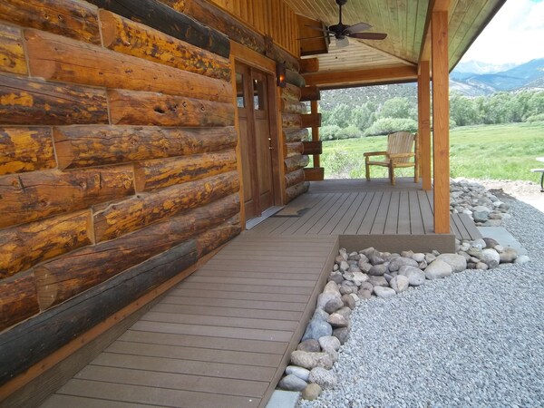 Post Office Ranch  Log Cabin - Grizzly Adams  Family Friendly Rates Based On 2 P - 