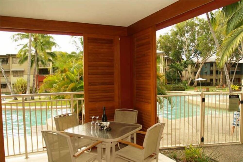 Palm Cove Beachside Resort Apartment - Australia