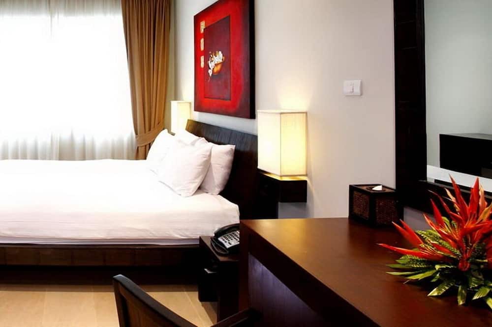 1 Bed Room At Condo At Water Front /  Direct At Ocean Front - Phuket