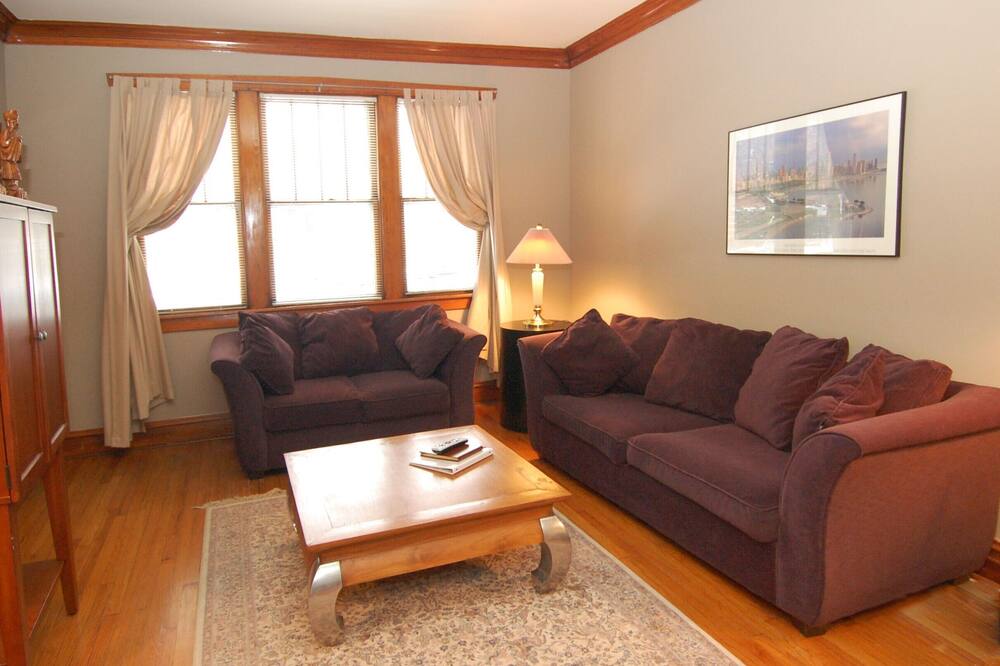 Lakeview/lincolnpark 2br/1ba  Updated Vintage Apartment - Chicago, IL