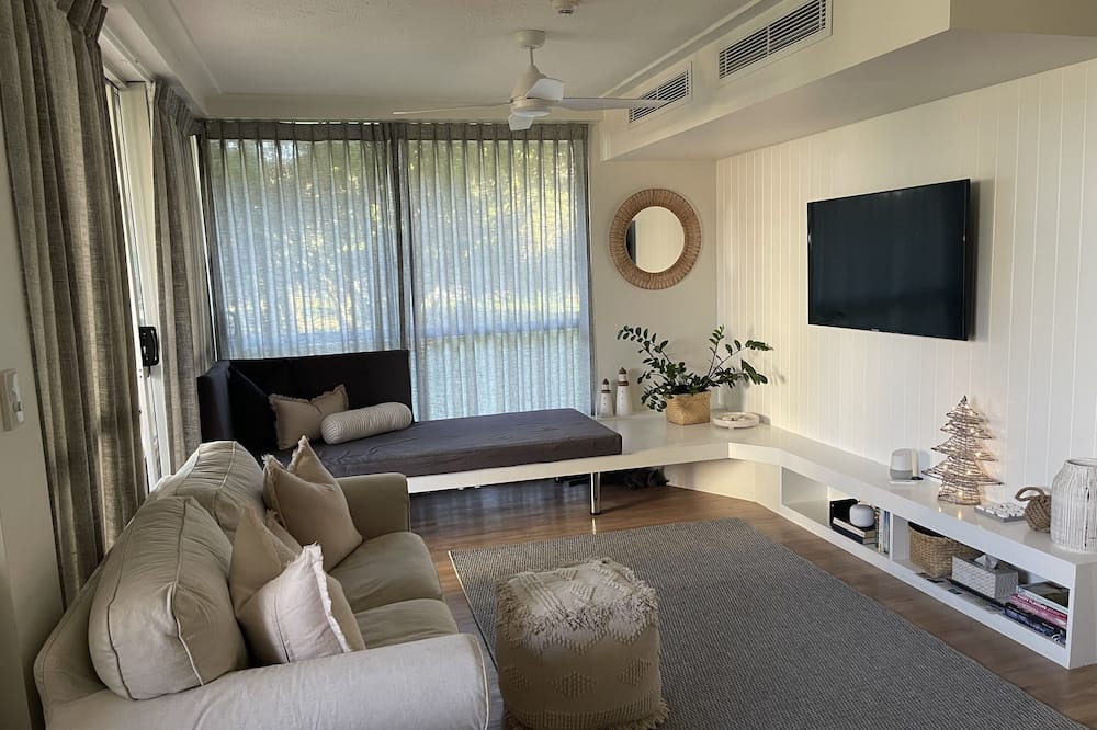 Burleigh Beach - Renovated Unit With Free Wifi - Gold Coast