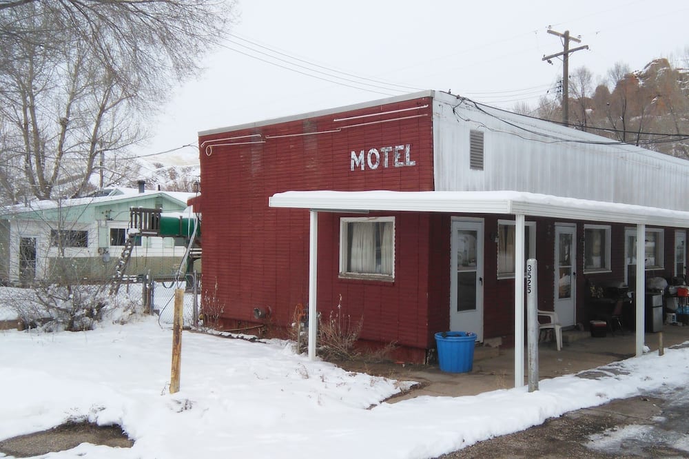 60's Motel In The Wasatch Mountains Near Park City, Wanship, Coalville, Henefer - United States