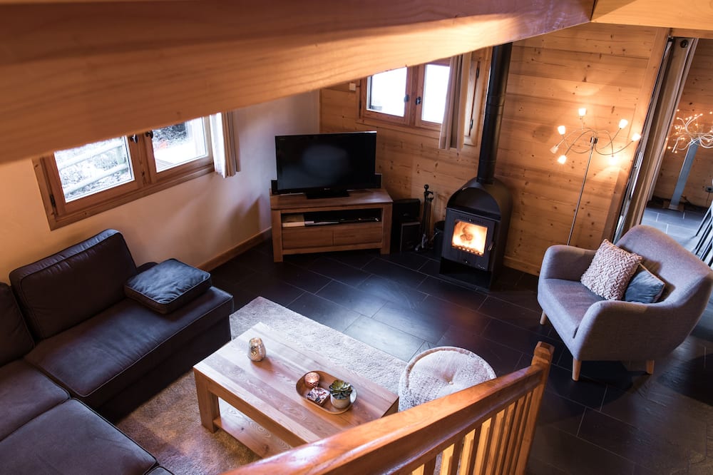 Luxurious Chalet With Breathtaking Mont Blanc Views From Hot Tub And Garden - Les Houches