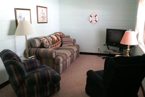 White Lake Vacation Rentals and Airbnb cozycozy