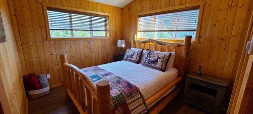 Vancouver deals cabin bed