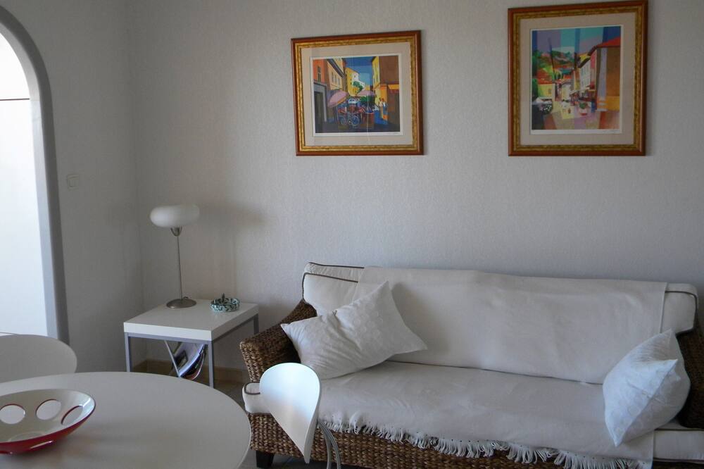 Location Appartement 54 M2 Vue Bateaux Ombre Et Soleil. St Cyprien - Saint-Cyprien