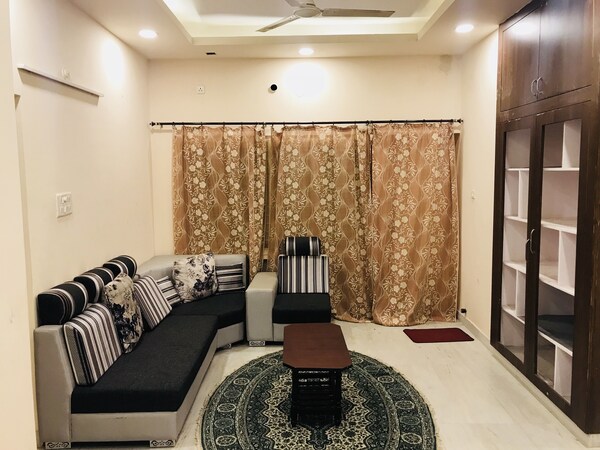 V.k.s Service Apartment - Hyderabad