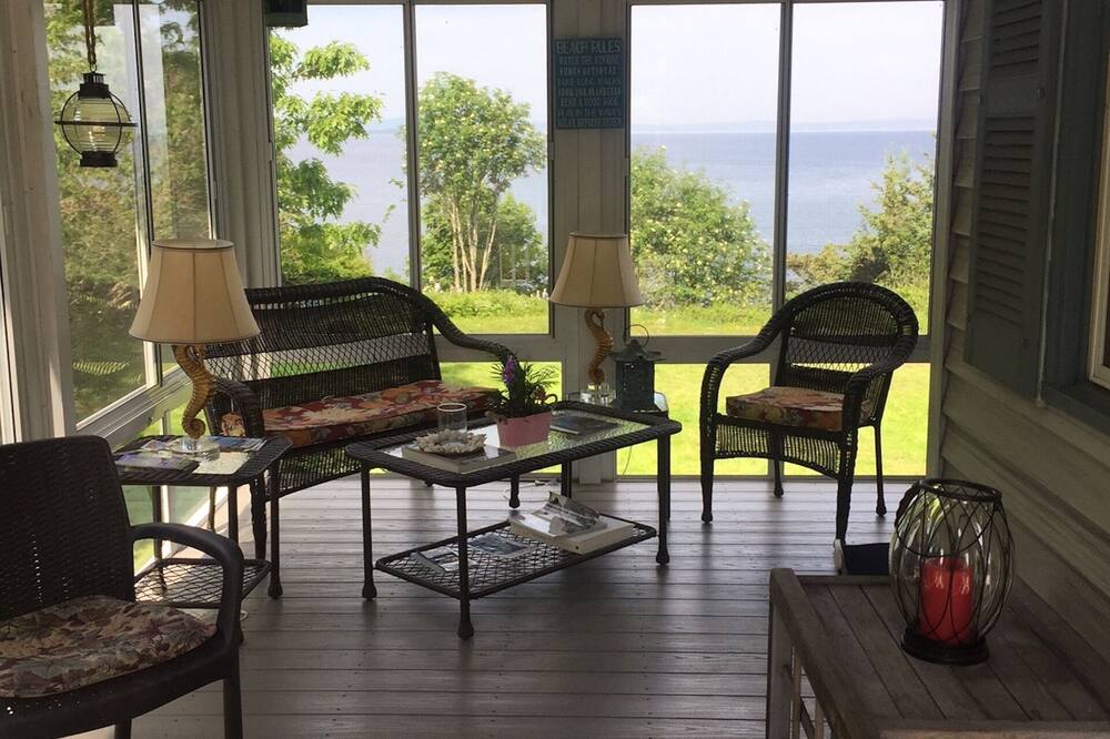 Oceanfront Home Overlooking Penobscot Bay , Castine Maine.<br>history Abounds ! - Maine (State)