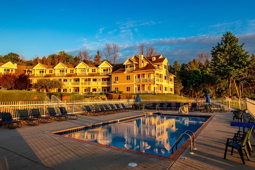 Door County, WI Resorts at the Best Price cozycozy