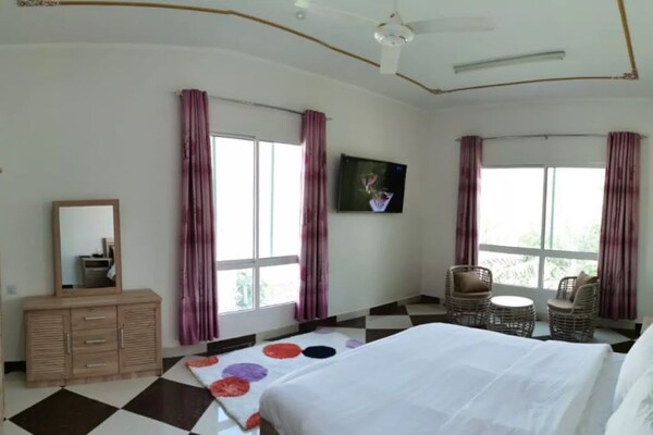 Valley Guest Villa, 7 Chambres Avec Salle De Bain Privée. - Oman