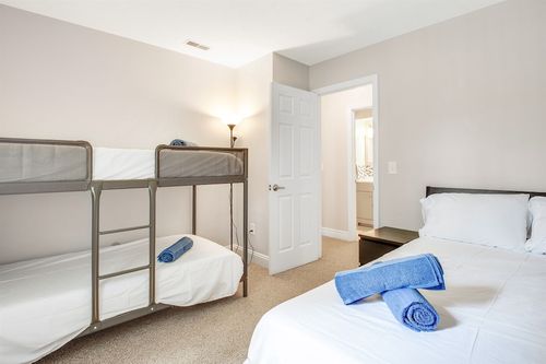 Zoombezi Bay, Powell airbnb, hotels and vacation rentals