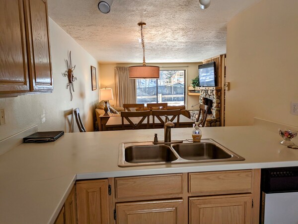 Great Two Bedroom Townhouse! Best Location In Ketchum! - Sun Valley