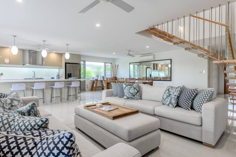 Golfers Paradise And A Home To Fit The Whole Family - Port Douglas