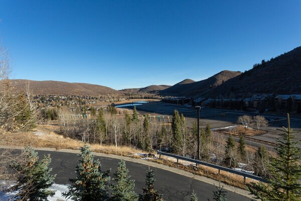 New listing! trail's end lodge at deer valley resort - one bedroom residence with spa #305 - Park City, UT