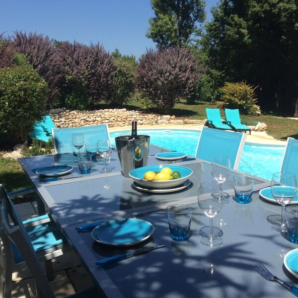 3 Bed Detached Villa To Rent , Secluded, Private Heated Pool, 4 Star Rated - Saintes