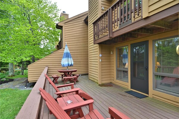 Lovely Home In The Center Of Canaan Valley Offers Unlimited Outside Activity! - West Virginia