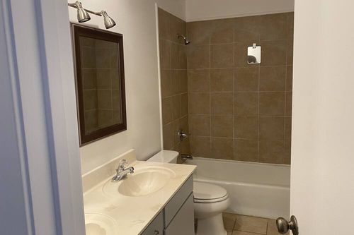 Olathe, KS Vacation Rentals and Airbnb cozycozy