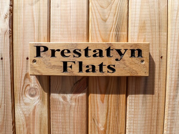 Flat 1, Country Holiday Cottage In Prestatyn - Prestatyn